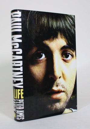 Item #011036 Paul McCartney: A Life. Peter Ames Carlin