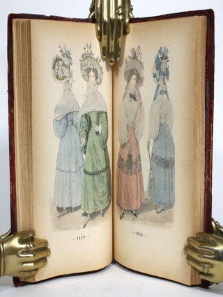 Un Siecle de Modes Feminines 1794-1894. Quatre cents toilettes reproduites en couleurs d'apres des documents authentiques