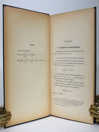 Monografje Matematyczne: Komitet Redakcyjny. Theorie Des Operations Lineaires
